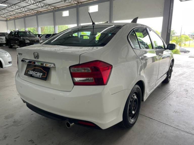 HONDA - CITY - 2012/2013 - Branca - R$ 51.900,00