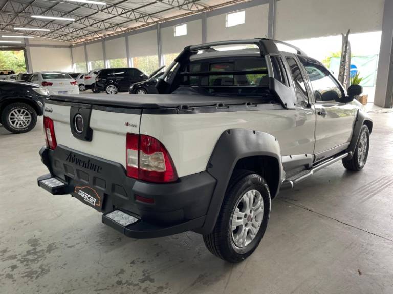 FIAT - STRADA - 2010/2010 - Branca - R$ 46.900,00