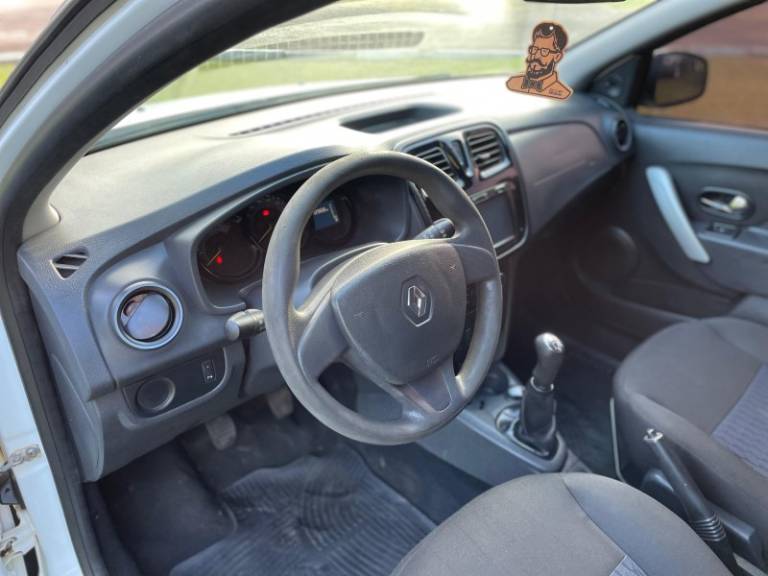 RENAULT - SANDERO - 2014/2015 - Branca - R$ 34.900,00