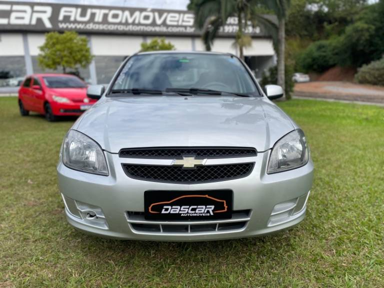 CHEVROLET - CELTA - 2012/2013 - Prata - R$ 36.900,00