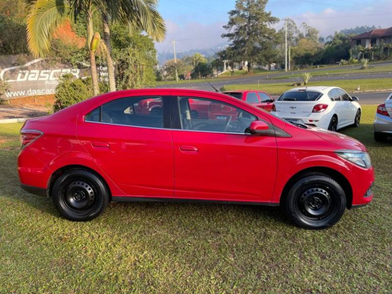 CHEVROLET - PRISMA - 2013/2013 - Vermelha - R$ 44.900,00
