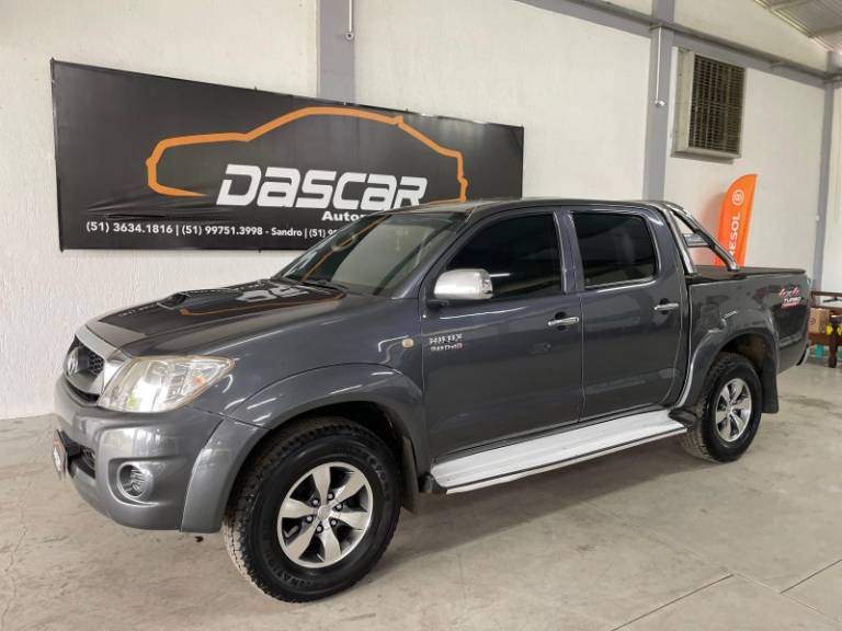 TOYOTA - HILUX - 2009/2009 - Cinza - R$ 105.900,00