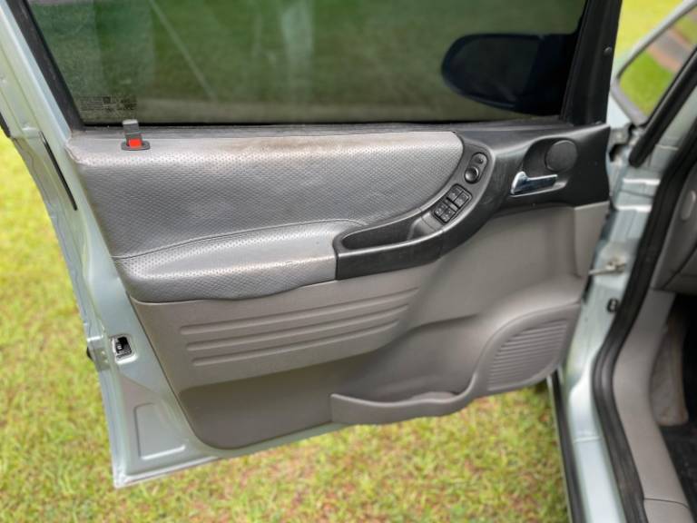 CHEVROLET - ZAFIRA - 2009/2010 - Prata - R$ 38.900,00