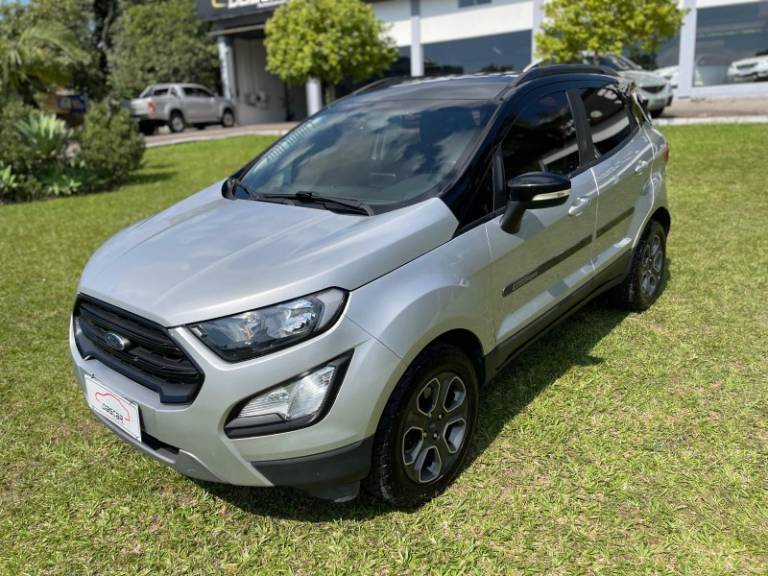 FORD - ECOSPORT - 2019/2020 - Prata - R$ 78.900,00