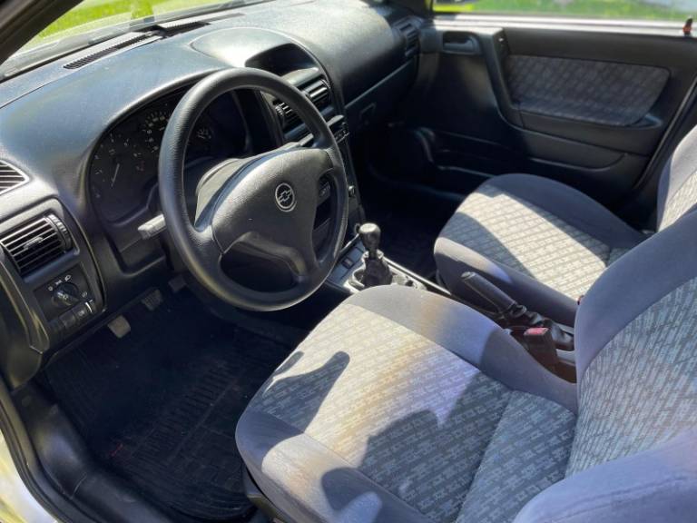 CHEVROLET - ASTRA - 2000/2001 - Prata - R$ 21.900,00