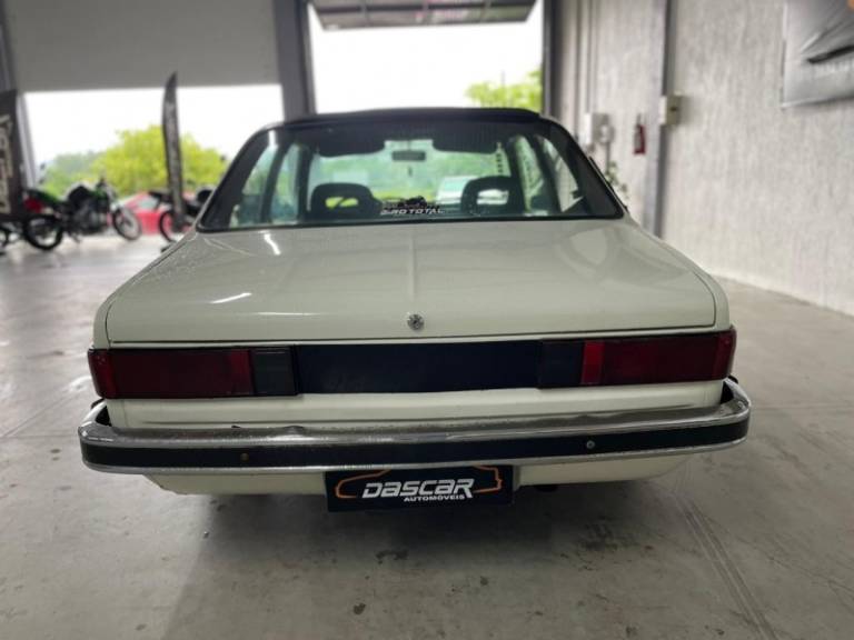 CHEVROLET - CHEVETTE - 1980/1980 - Branca - R$ 19.900,00