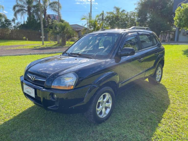HYUNDAI - TUCSON - 2013/2014 - Preta - R$ 53.900,00