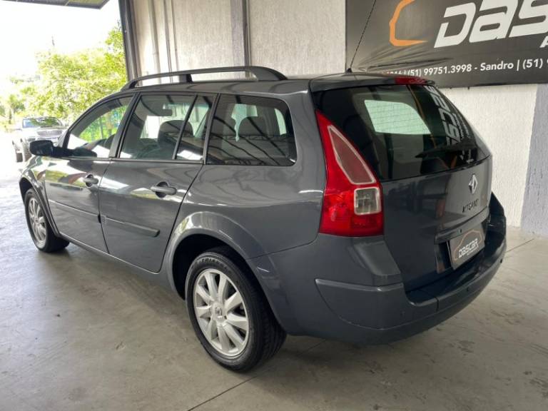 RENAULT - MÉGANE - 2011/2011 - Cinza - R$ 33.900,00
