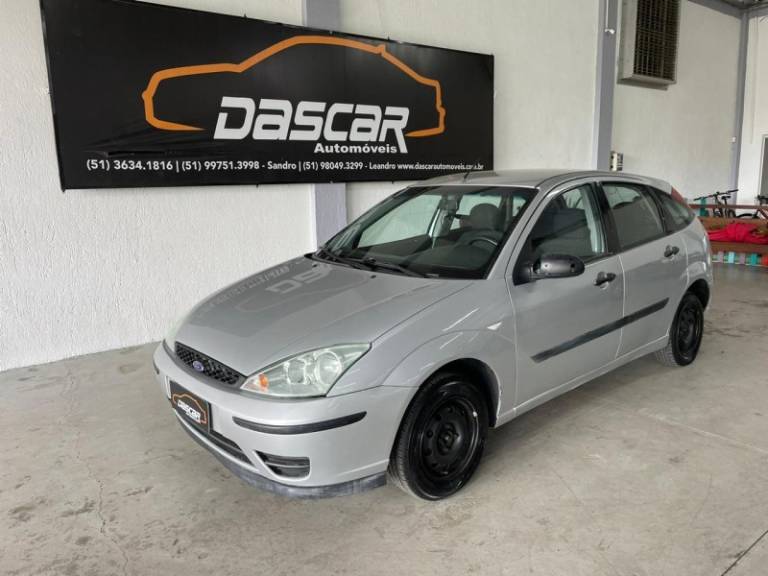FORD - FOCUS - 2008/2008 - Prata - R$ 27.900,00
