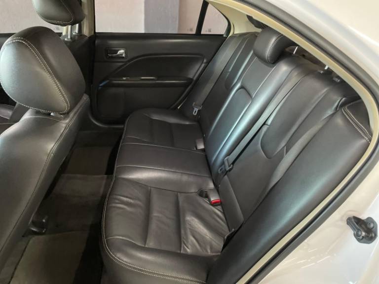 FORD - FUSION - 2011/2012 - Branca - R$ 49.900,00