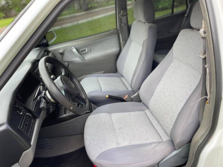VOLKSWAGEN - SANTANA - 1999/2000 - Branca - R$ 21.900,00