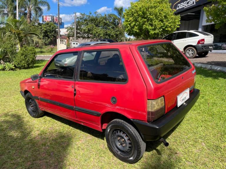 FIAT - UNO - 1992/1992 - Vermelha - R$ 7.900,00