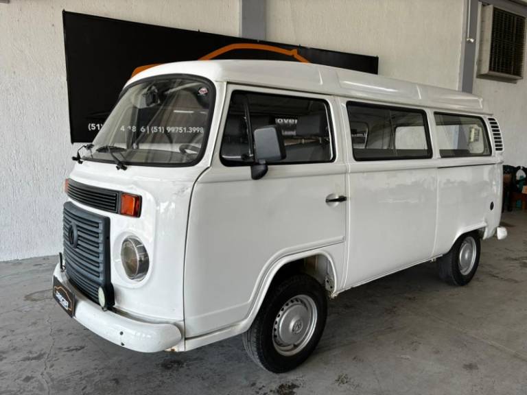 VOLKSWAGEN - KOMBI - 2010/2010 - Branca - R$ 42.900,00