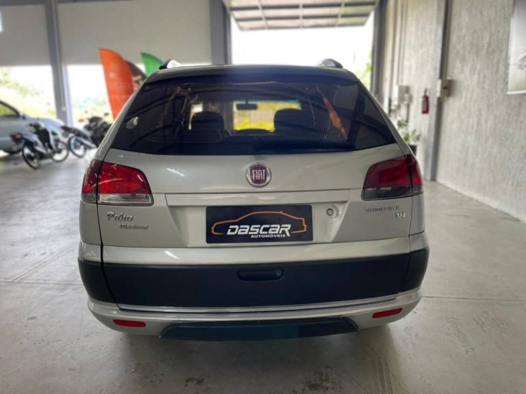 FIAT - PALIO - 2012/2013 - Prata - R$ 42.900,00