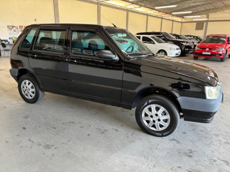 FIAT - UNO - 2009/2009 - Preta - R$ 23.900,00