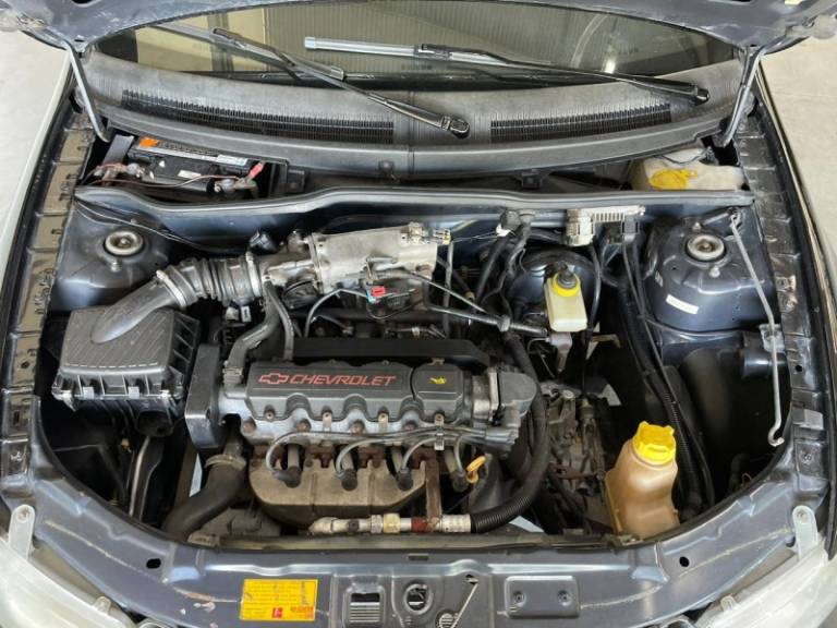 CHEVROLET - CELTA - 2002/2002 - Preta - R$ 19.900,00