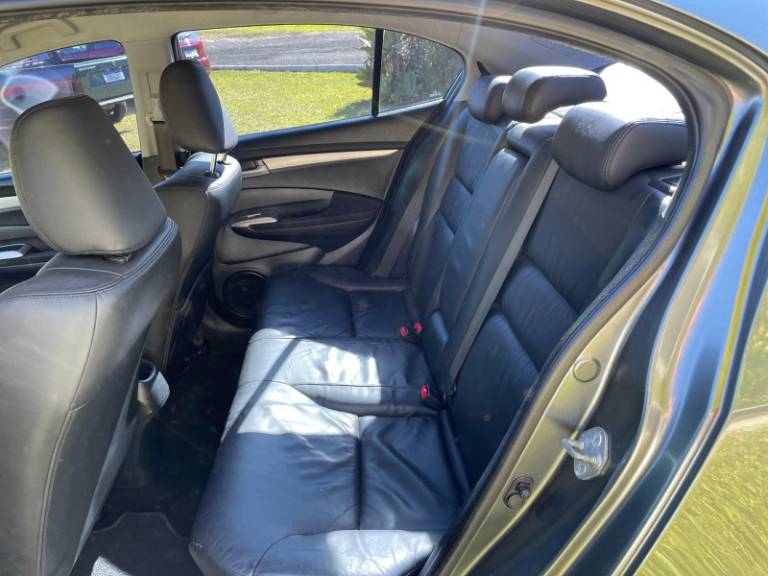 HONDA - CITY - 2010/2010 - Cinza - R$ 49.900,00