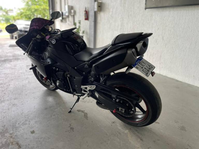 YAMAHA - YZF - 2009/2009 - Preta - R$ 39.900,00