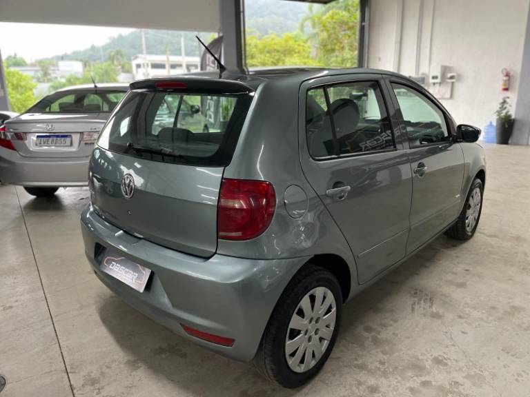 VOLKSWAGEN - FOX - 2010/2011 - Cinza - R$ 34.900,00