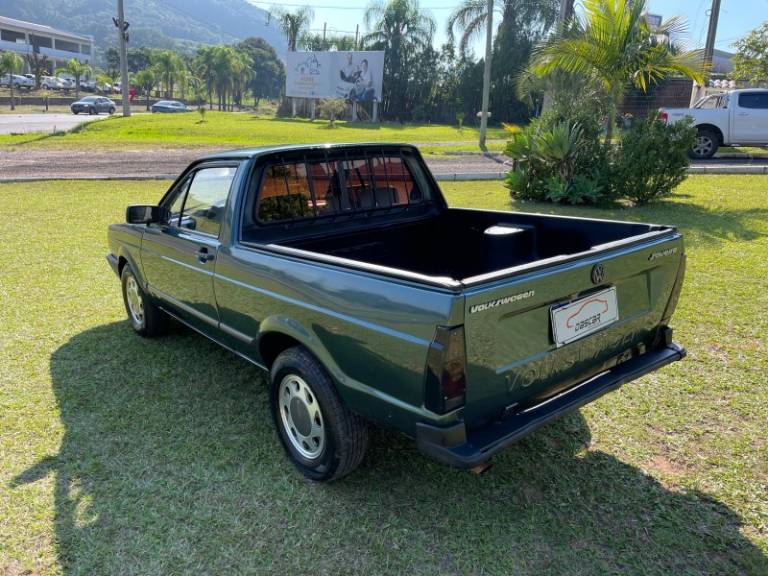 VOLKSWAGEN - SAVEIRO - 1993/1994 - Verde - R$ 27.900,00