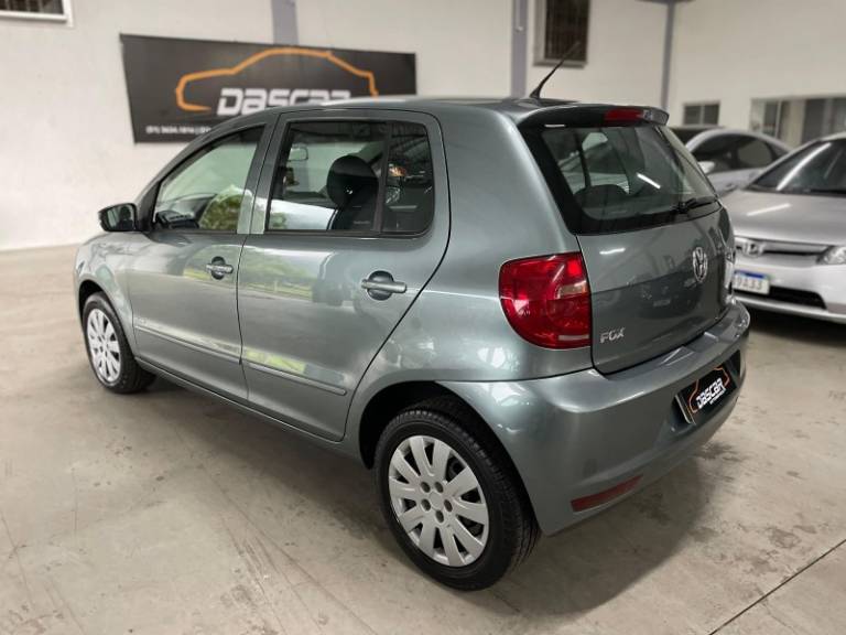 VOLKSWAGEN - FOX - 2010/2011 - Cinza - R$ 34.900,00