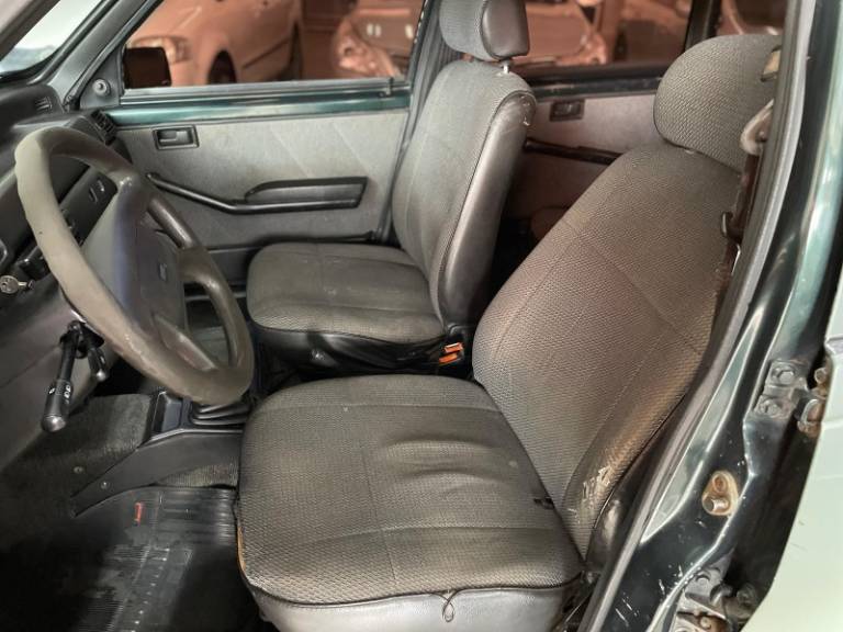 FIAT - UNO - 1995/1996 - Verde - R$ 9.900,00