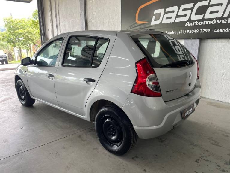 RENAULT - SANDERO - 2009/2010 - Prata - R$ 28.900,00