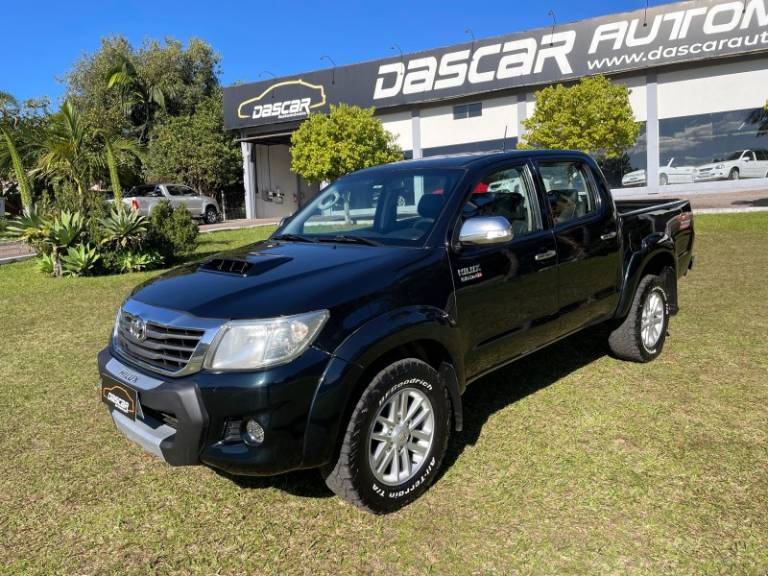TOYOTA - HILUX - 2014/2014 - Azul - R$ 129.900,00