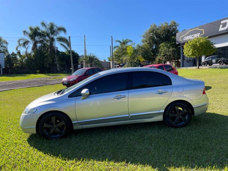 HONDA - CIVIC - 2008/2008 - Prata - R$ 48.900,00