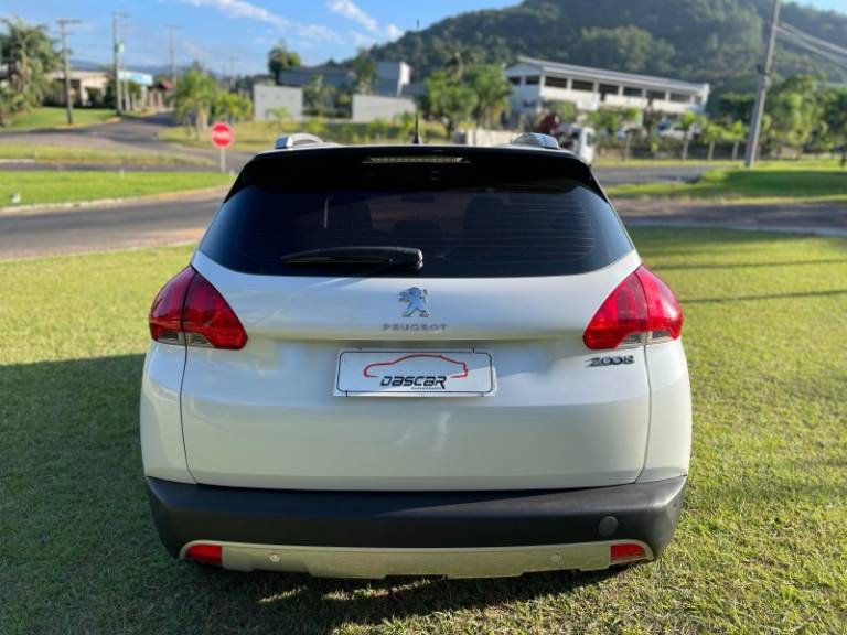 PEUGEOT - 2008 - 2017/2018 - Branca - R$ 61.900,00