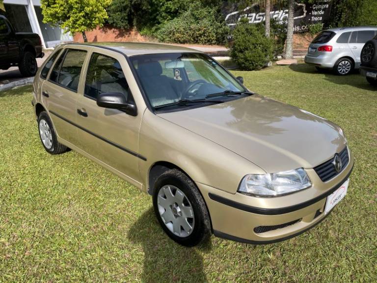 VOLKSWAGEN - GOL - 2000/2001 - Dourada - R$ 19.900,00