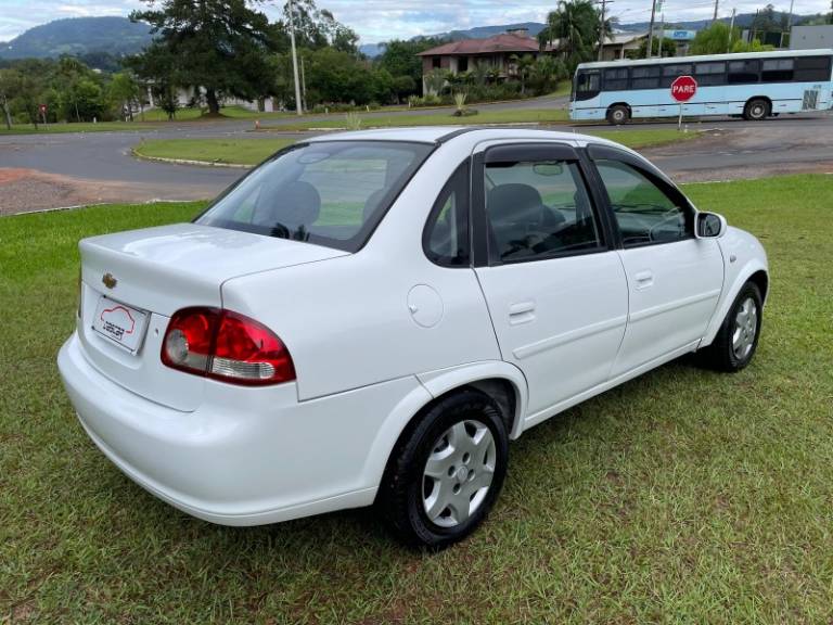CHEVROLET - CLASSIC - 2013/2013 - Branca - R$ 29.900,00