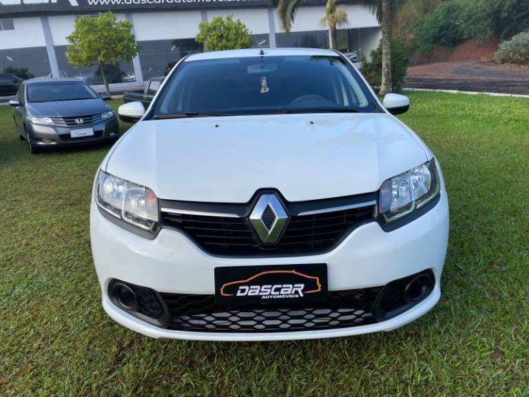 RENAULT - SANDERO - 2014/2015 - Branca - R$ 34.900,00