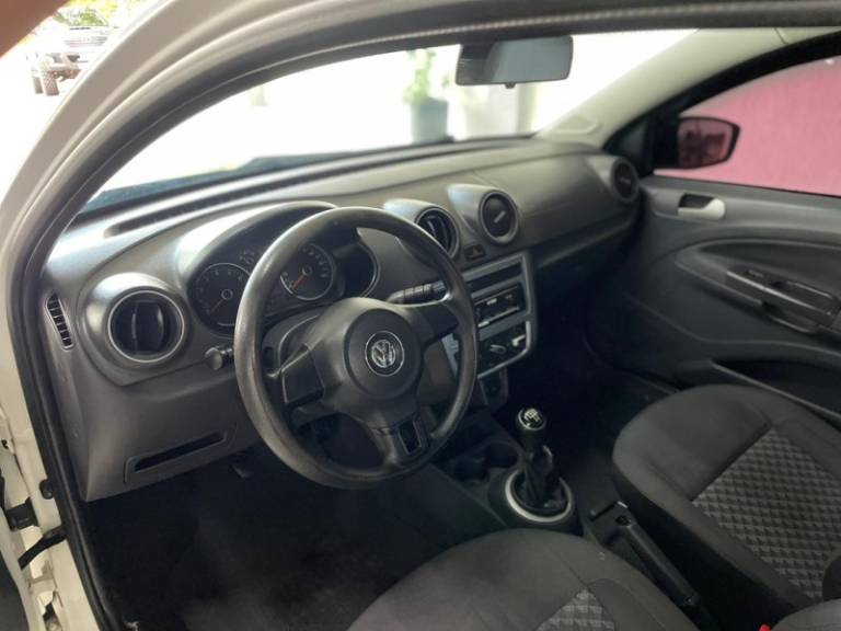 VOLKSWAGEN - SAVEIRO - 2014/2015 - Branca - R$ 50.900,00