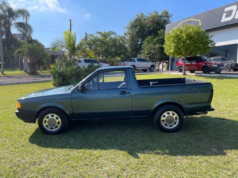 VOLKSWAGEN - SAVEIRO - 1993/1994 - Verde - R$ 27.900,00