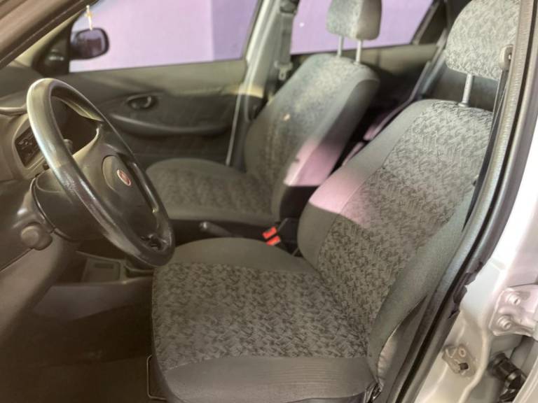 FIAT - PALIO - 2009/2010 - Prata - R$ 24.900,00