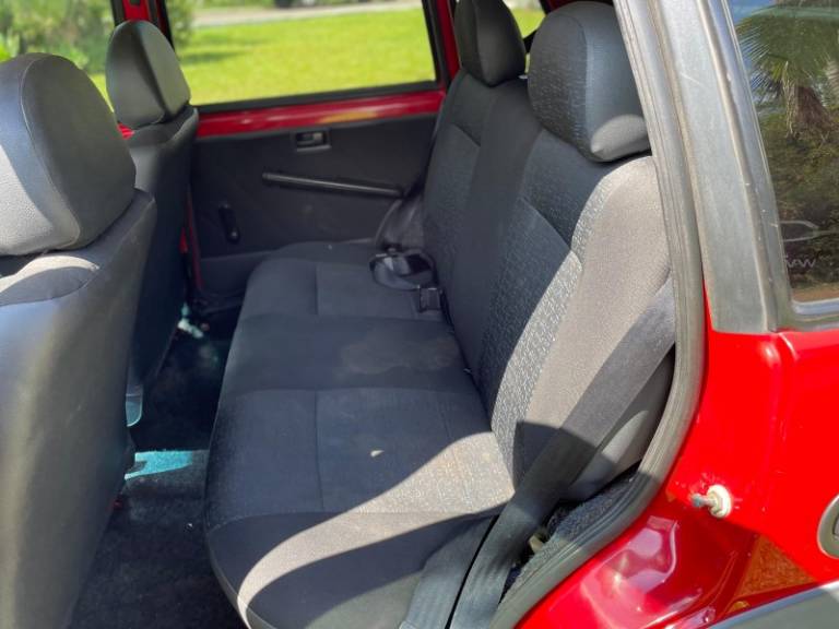 FIAT - UNO - 2010/2010 - Vermelha - R$ 29.900,00