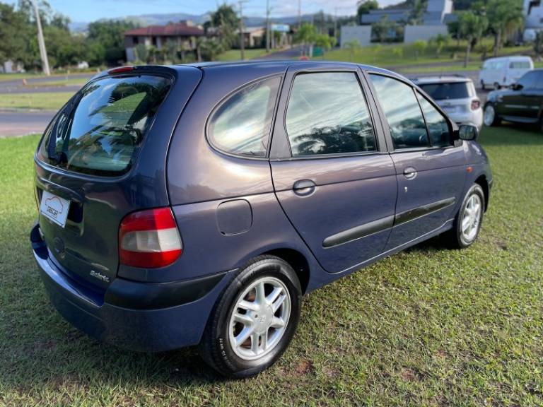 RENAULT - SCÉNIC - 2001/2001 - Azul - R$ 17.900,00