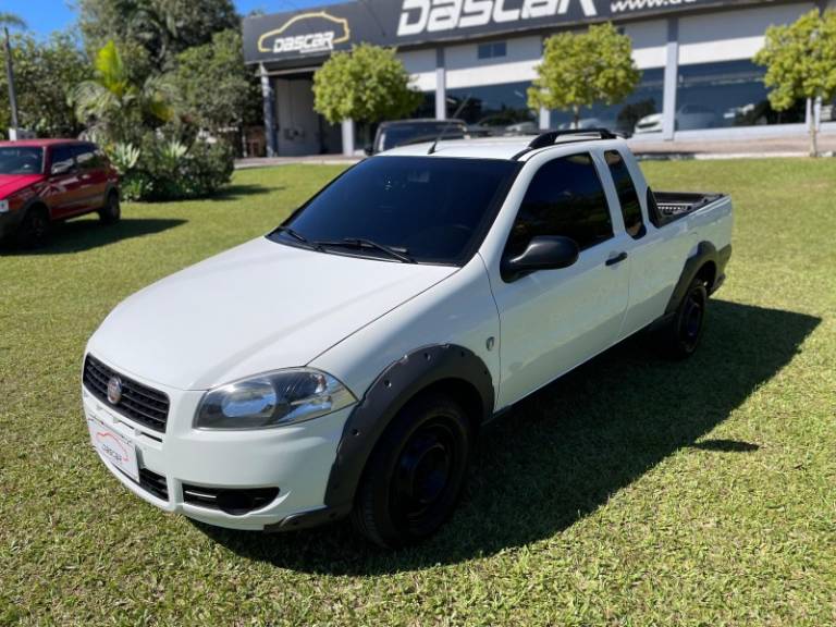 FIAT - STRADA - 2012/2013 - Branca - R$ 45.900,00