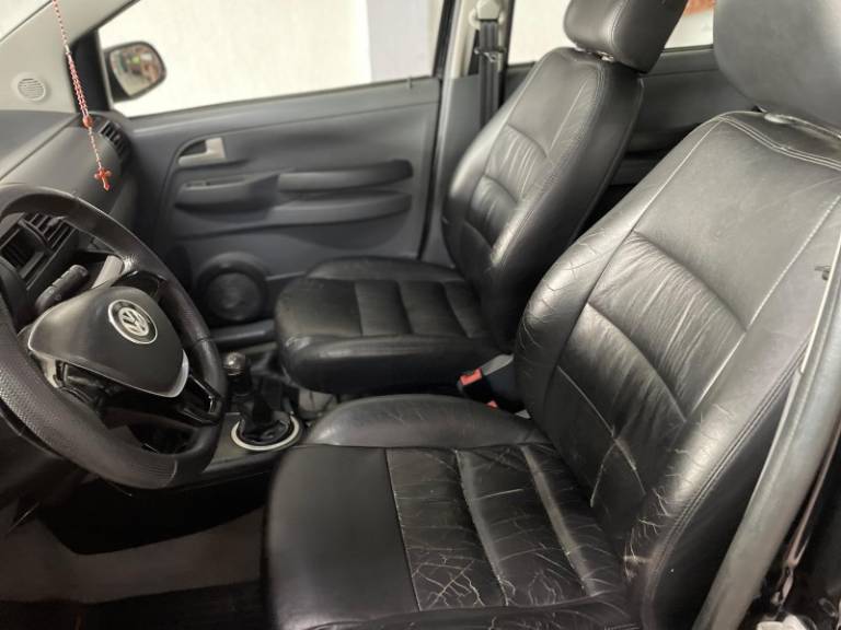 VOLKSWAGEN - SPACEFOX - 2006/2007 - Preta - R$ 34.900,00
