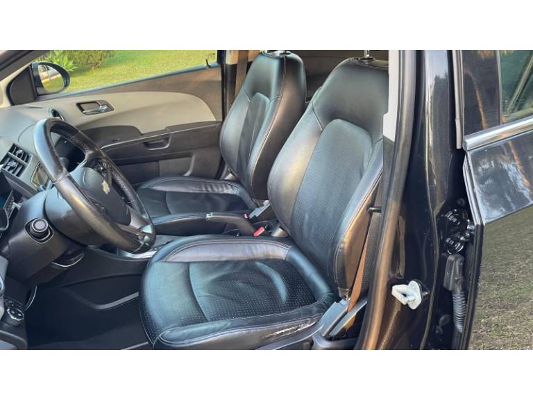 CHEVROLET - SONIC - 2012/2013 - Preta - R$ 42.900,00