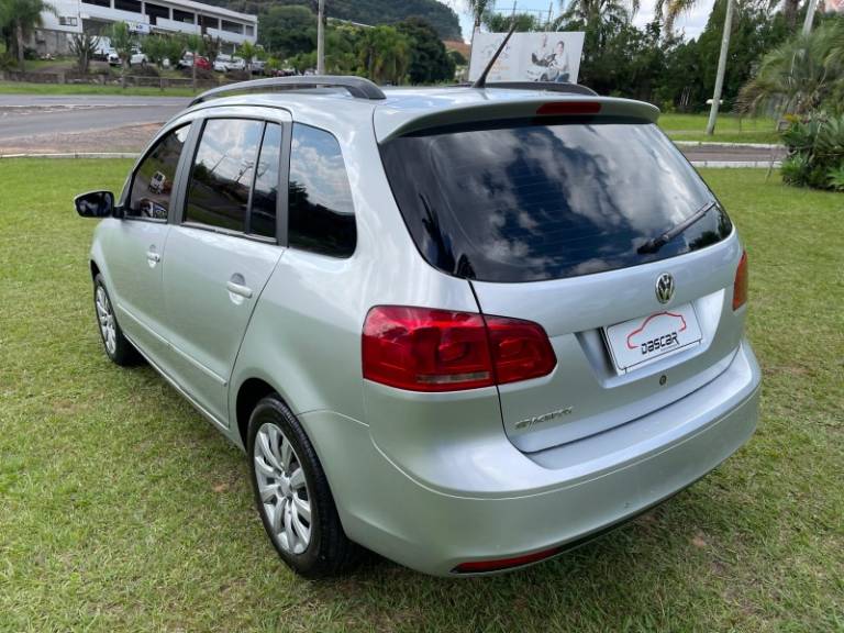 VOLKSWAGEN - SPACEFOX - 2010/2011 - Prata - R$ 39.900,00