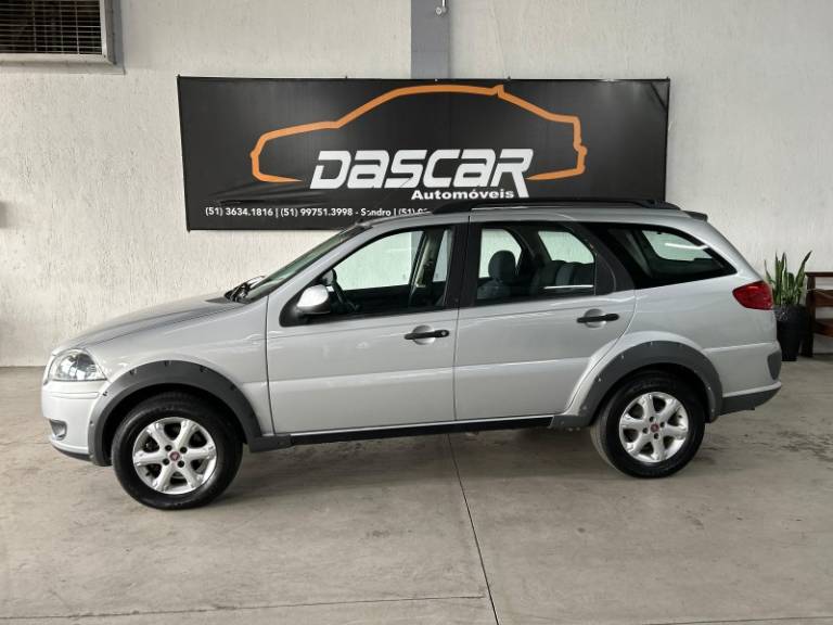 FIAT - PALIO - 2016/2016 - Prata - R$ 42.900,00