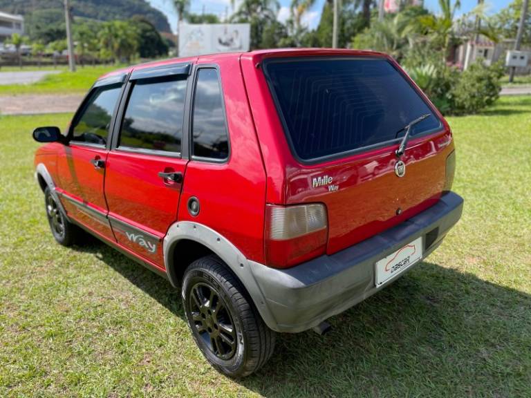 FIAT - UNO - 2010/2010 - Vermelha - R$ 29.900,00