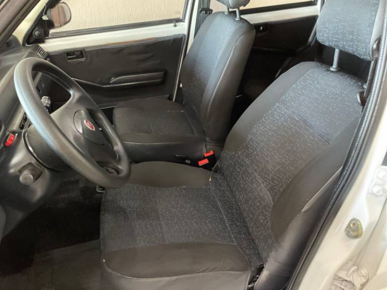 FIAT - UNO - 2009/2010 - Branca - R$ 28.900,00