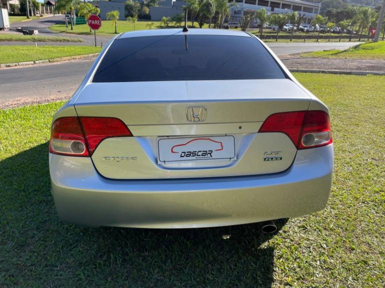 HONDA - CIVIC - 2008/2008 - Prata - R$ 48.900,00