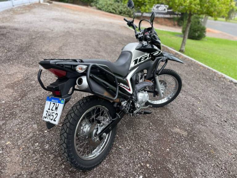 HONDA - NXR 160 - 2020/2020 - Preta - R$ 16.500,00