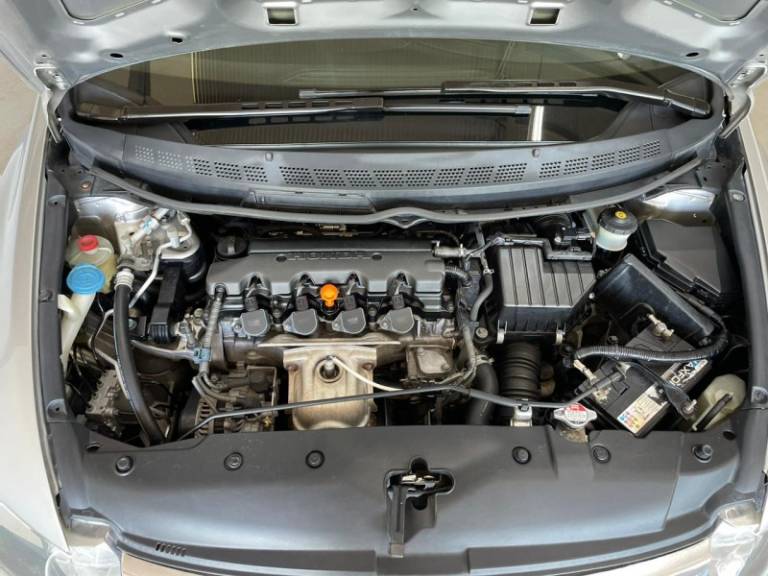 HONDA - CIVIC - 2008/2008 - Prata - R$ 49.900,00