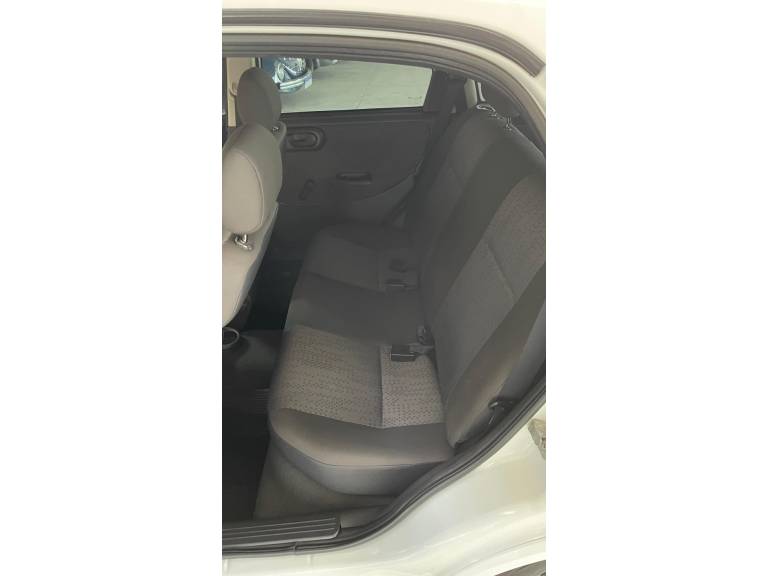 CHEVROLET - CORSA - 2011/2011 - Branca - R$ 32.900,00