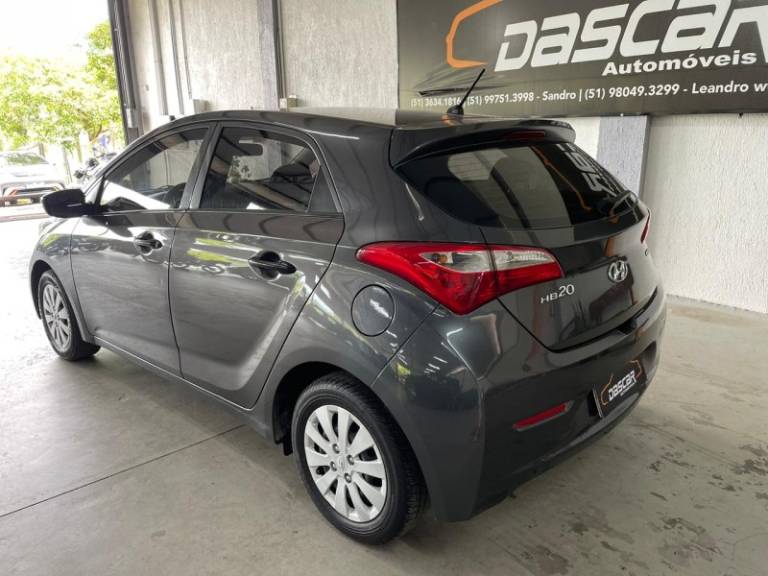 HYUNDAI - HB20 - 2012/2013 - Cinza - R$ 43.900,00